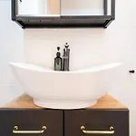 Greguss Calm Chic W Ac By M2 Metro Apartamento *